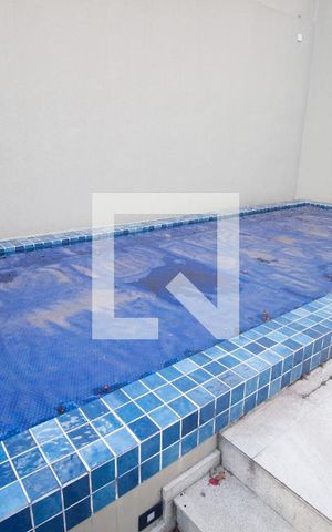 Casa à venda com 450m², 4 quartos e 4 vagasPiscina