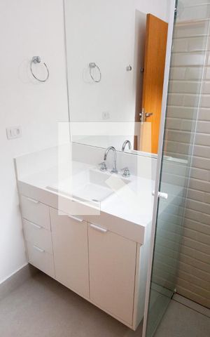 Casa à venda com 450m², 4 quartos e 4 vagasBanheiro da Suíte 3