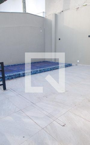 Casa à venda com 450m², 4 quartos e 4 vagasPiscina
