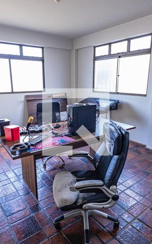 Casa à venda com 348m², 4 quartos e 10 vagas Casa à venda com 348m², 4 quartos e 10 vagasQuarto 1