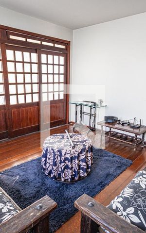 Casa à venda com 348m², 4 quartos e 10 vagas Casa à venda com 348m², 4 quartos e 10 vagasSala 2º andar