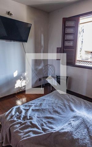 Casa à venda com 348m², 4 quartos e 10 vagas Casa à venda com 348m², 4 quartos e 10 vagasQuarto 2 / suite