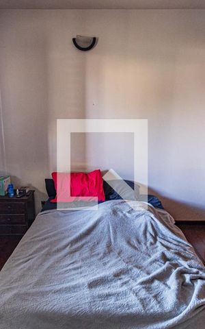 Casa à venda com 348m², 4 quartos e 10 vagas Casa à venda com 348m², 4 quartos e 10 vagasQuarto 2 / suite