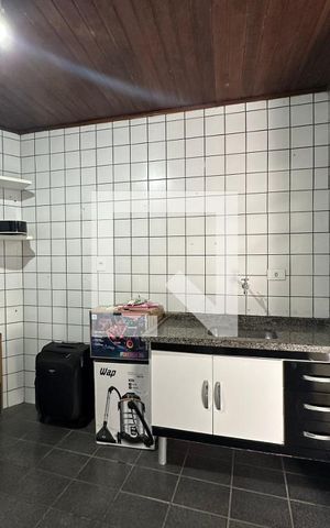 Casa para alugar com 380m², 7 quartos e 2 vagasCozinha externa
