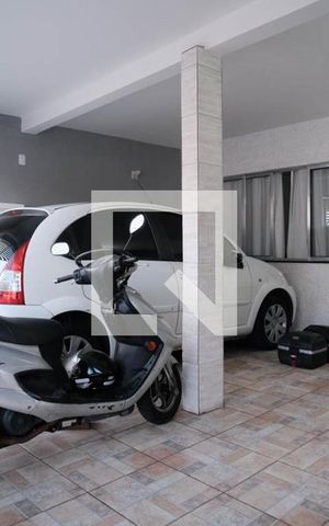 Casa à venda com 170m², 4 quartos e 2 vagas Casa à venda com 170m², 4 quartos e 2 vagasÁrea comum