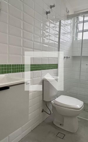 Apartamento à venda com 90m², 2 quartos e sem vaga Apartamento à venda com 90m², 2 quartos e sem vagaBanheiro