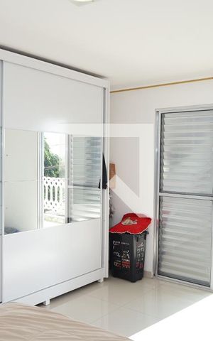 Casa à venda com 250m², 3 quartos e 1 vagaSuíte 1
