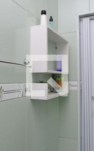 Casa à venda com 250m², 3 quartos e 1 vagaBanheiro 