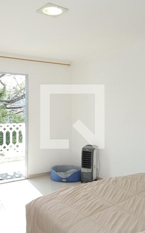 Casa à venda com 250m², 3 quartos e 1 vagaSuíte 1