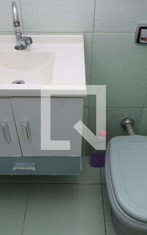 Casa à venda com 250m², 3 quartos e 1 vagaBanheiro 