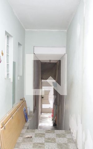 Casa à venda com 250m², 3 quartos e 1 vagaCorredor