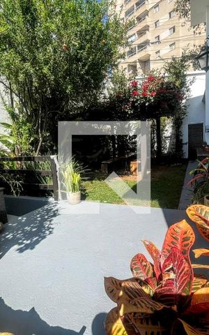Casa à venda com 290m², 4 quartos e 3 vagas Casa à venda com 290m², 4 quartos e 3 vagasquintal
