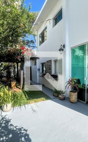 Casa à venda com 290m², 4 quartos e 3 vagas Casa à venda com 290m², 4 quartos e 3 vagasquintal
