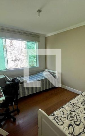 Casa à venda com 290m², 4 quartos e 3 vagas Casa à venda com 290m², 4 quartos e 3 vagasquarto 2