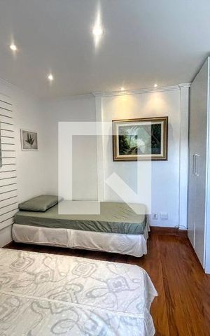 Casa à venda com 290m², 4 quartos e 3 vagas Casa à venda com 290m², 4 quartos e 3 vagasquarto 1