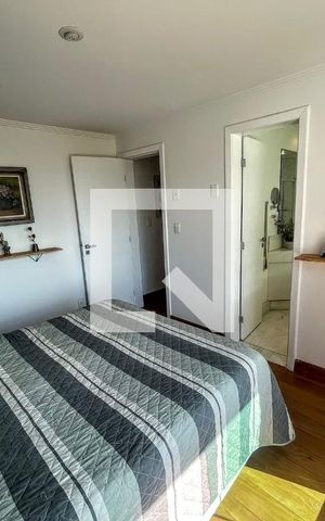 Casa à venda com 290m², 4 quartos e 3 vagas Casa à venda com 290m², 4 quartos e 3 vagasquarto 3