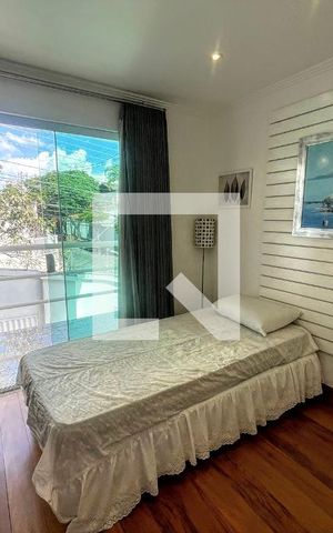 Casa à venda com 290m², 4 quartos e 3 vagas Casa à venda com 290m², 4 quartos e 3 vagasquarto 1