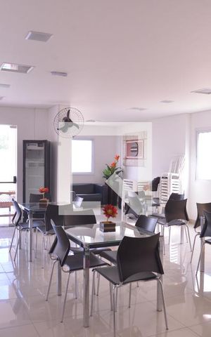Apartamento à venda com 75m², 2 quartos e 1 vagaÁrea comum 