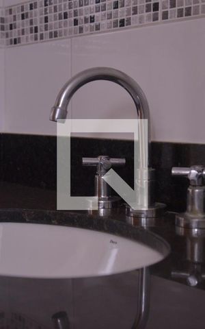 Apartamento à venda com 75m², 2 quartos e 1 vaga Banheiro Quarto 1