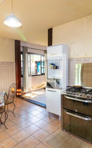 Casa à venda com 300m², 3 quartos e 3 vagas Casa à venda com 300m², 3 quartos e 3 vagasCozinha