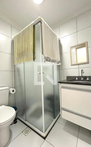 Apartamento à venda com 112m², 2 quartos e 2 vagas Apartamento à venda com 112m², 2 quartos e 2 vagasBanheiro da Suíte
