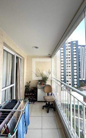 Apartamento à venda com 112m², 2 quartos e 2 vagas Apartamento à venda com 112m², 2 quartos e 2 vagasVaranda