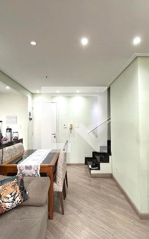 Apartamento à venda com 112m², 2 quartos e 2 vagas Apartamento à venda com 112m², 2 quartos e 2 vagasSala