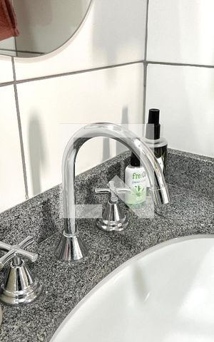 Apartamento à venda com 112m², 2 quartos e 2 vagas Apartamento à venda com 112m², 2 quartos e 2 vagasBanheiro Corredor