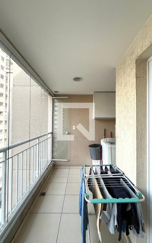 Apartamento à venda com 112m², 2 quartos e 2 vagas Apartamento à venda com 112m², 2 quartos e 2 vagasVaranda