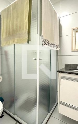 Apartamento à venda com 112m², 2 quartos e 2 vagas Apartamento à venda com 112m², 2 quartos e 2 vagasBanheiro da Suíte