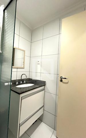 Apartamento à venda com 112m², 2 quartos e 2 vagas Apartamento à venda com 112m², 2 quartos e 2 vagasBanheiro da Suíte