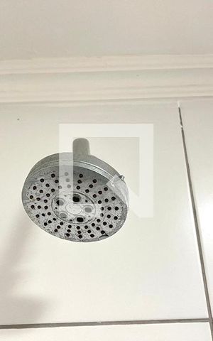 Apartamento à venda com 112m², 2 quartos e 2 vagas Apartamento à venda com 112m², 2 quartos e 2 vagasBanheiro da Suíte