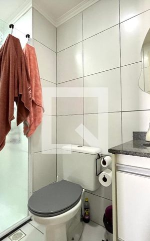 Apartamento à venda com 112m², 2 quartos e 2 vagas Apartamento à venda com 112m², 2 quartos e 2 vagasBanheiro Corredor