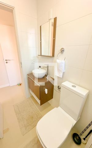 Apartamento para alugar com 130m², 3 quartos e 2 vagasBanheiro da Suíte 1