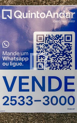 Casa à venda com 360m², 3 quartos e 4 vagas Casa à venda com 360m², 3 quartos e 4 vagasPlaca