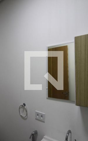 Casa à venda com 94m², 2 quartos e 2 vagasBanheiro