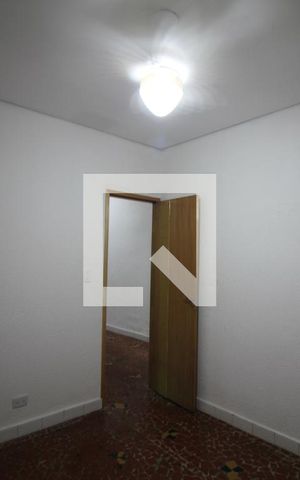 Casa à venda com 94m², 2 quartos e 2 vagasQuarto 2 