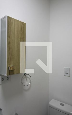 Casa à venda com 94m², 2 quartos e 2 vagasBanheiro