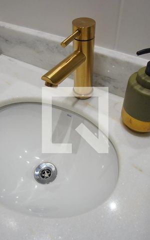 Apartamento à venda com 67m², 2 quartos e 2 vagasBanheiro Corredor
