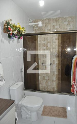 Casa à venda com 280m², 6 quartos e 4 vagasBanheiro 2
