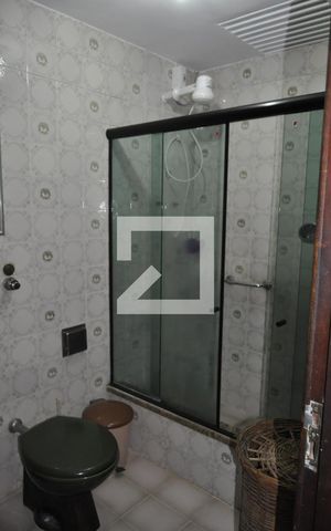 Casa à venda com 280m², 6 quartos e 4 vagasBanheiro 3