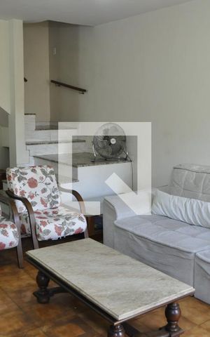 Casa à venda com 280m², 6 quartos e 4 vagasSala