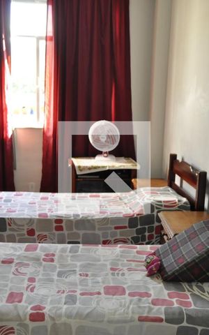 Casa à venda com 280m², 6 quartos e 4 vagasQuarto 