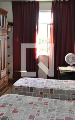 Casa à venda com 280m², 6 quartos e 4 vagasQuarto 