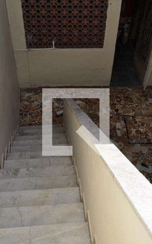 Casa à venda com 280m², 6 quartos e 4 vagasEscada externa