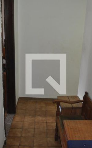 Casa à venda com 280m², 6 quartos e 4 vagasCorredor
