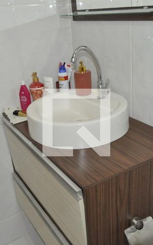 Casa à venda com 280m², 6 quartos e 4 vagasBanheiro 2