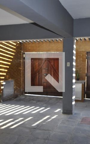 Casa à venda com 280m², 6 quartos e 4 vagasÁrea Externa