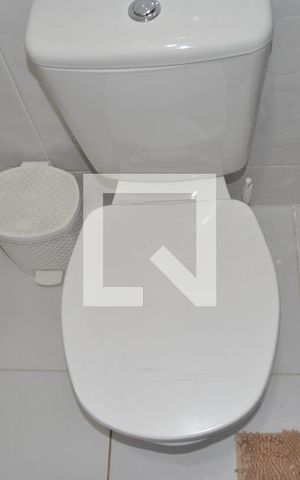 Casa à venda com 280m², 6 quartos e 4 vagasBanheiro 2