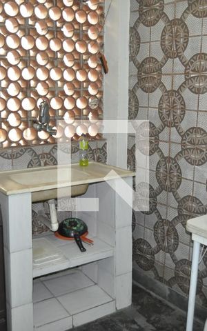Casa à venda com 280m², 6 quartos e 4 vagasCozinha